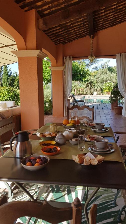 Bed and Breakfast Pierres Blanches Cotignac Exterior foto