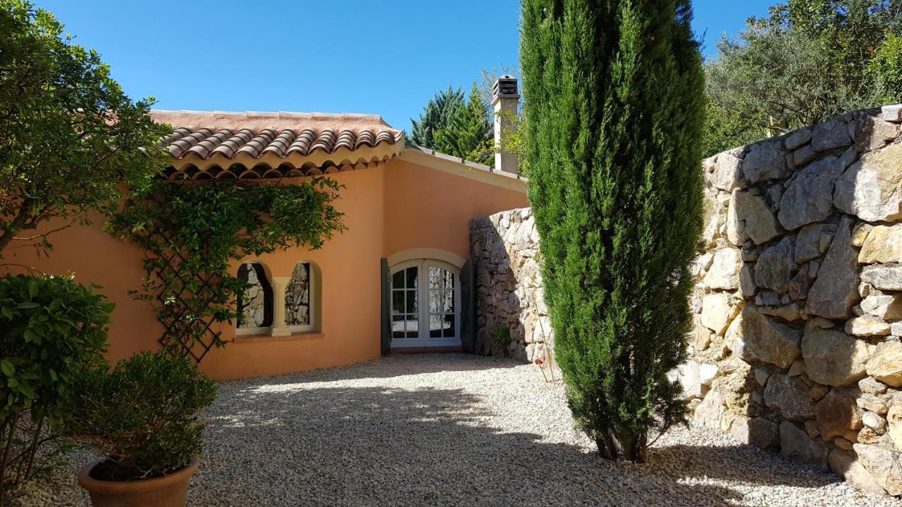Bed and Breakfast Pierres Blanches Cotignac Exterior foto